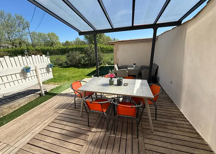 Au calme, confortable avec terrasse