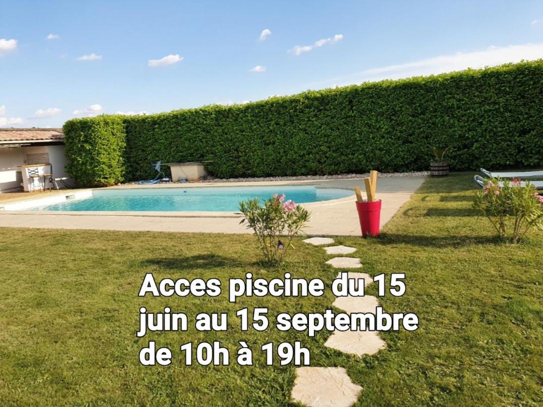 Au Calme, Confortable Avec Terrasse Appartement