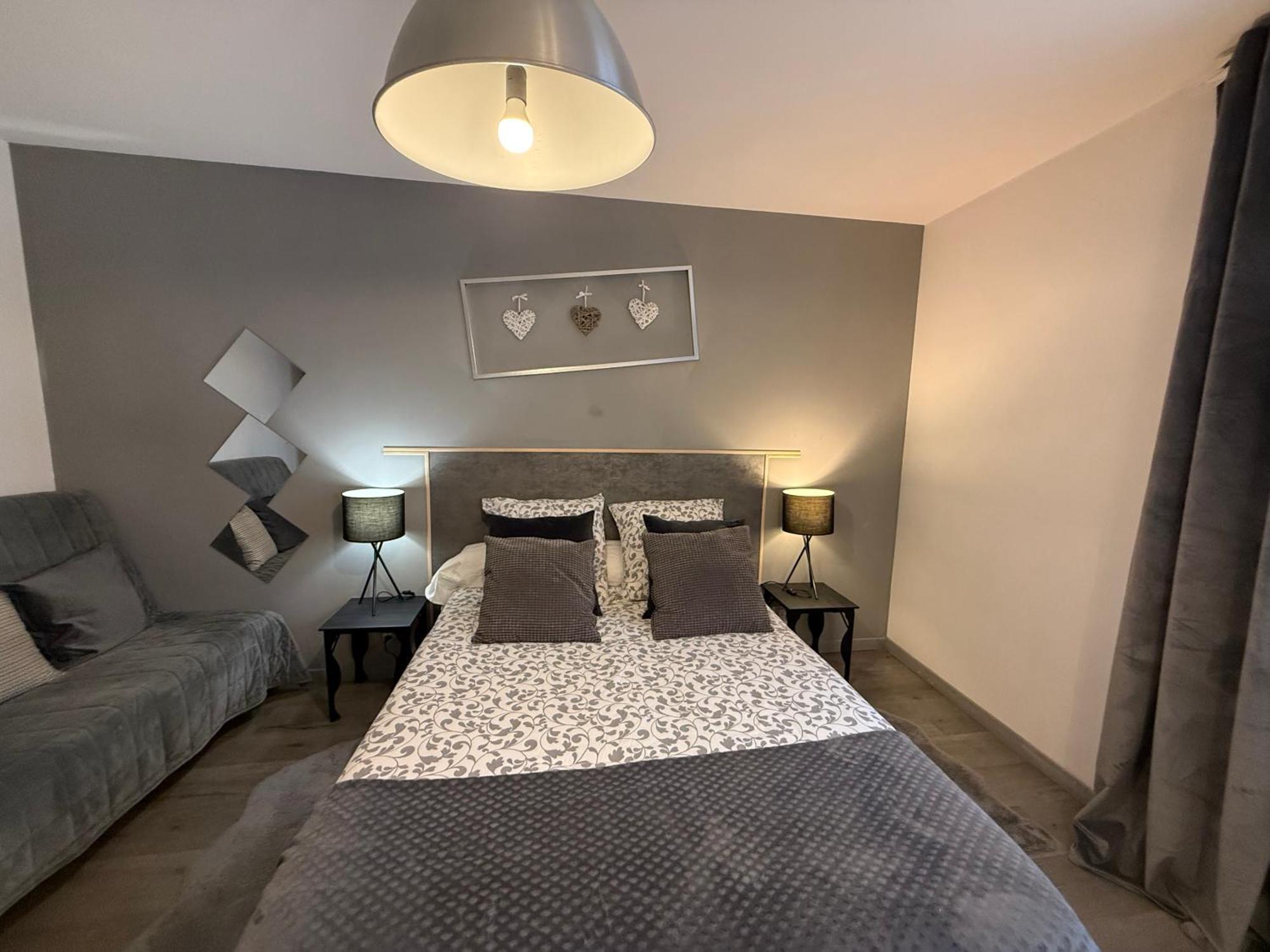 Au Calme, Confortable Avec Terrasse Apartamento Le Pouzin